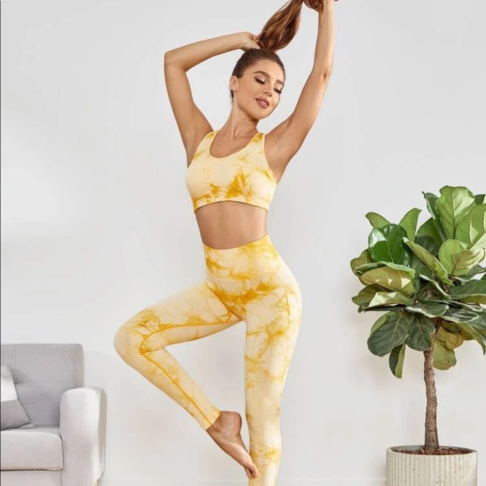 Yellow tye dye workout set